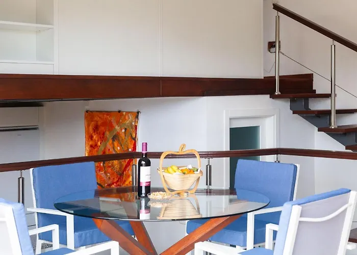 La Punta Apartment *